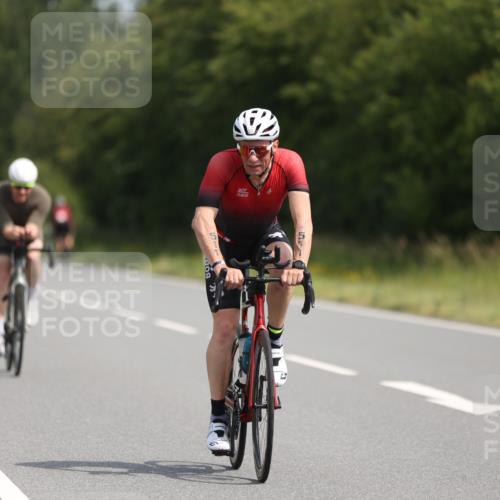 22.06.2025 - Viking Triathlon Yannick Fuchs http://msf.ph/oto/8106815 22.06.2025 11:30:56 Radfahren 44, 156, 329, 335, 408, 511, 535 meine-sportfotos.de