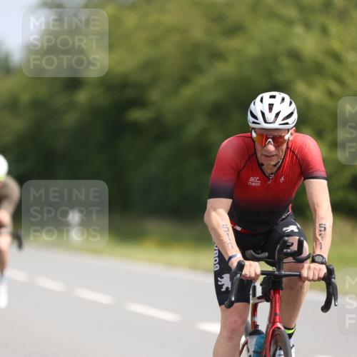 22.06.2025 - Viking Triathlon Yannick Fuchs http://msf.ph/oto/8106861 22.06.2025 11:30:57 Radfahren 44, 156, 329, 335, 408, 511, 535 meine-sportfotos.de
