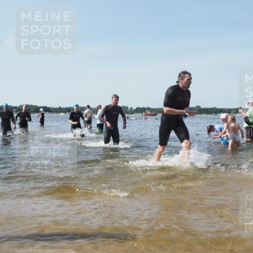 22.06.2025 - Viking Triathlon KatJ http://msf.ph/oto/8106876 22.06.2025 10:37:24 Schwimmen 21, 34, 131, 141, 172, 180, 187, 233, 253, 312, 316, 344, 370, 383, 456, 649 meine-sportfotos.de