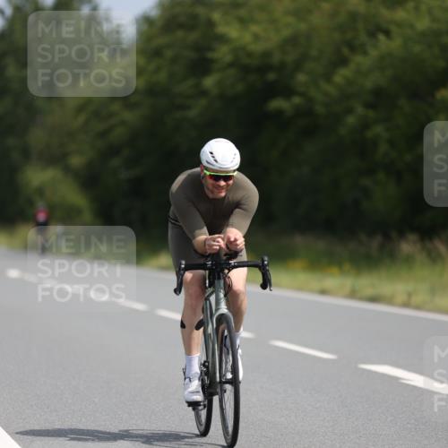 22.06.2025 - Viking Triathlon Yannick Fuchs http://msf.ph/oto/8106877 22.06.2025 11:30:58 Radfahren 44, 156, 329, 335, 358, 511, 535 meine-sportfotos.de