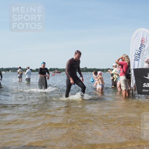 22.06.2025 - Viking Triathlon KatJ http://msf.ph/oto/8106889 22.06.2025 10:37:26 Schwimmen 21, 34, 131, 141, 180, 187, 233, 253, 312, 316, 344, 370, 383, 456, 639 meine-sportfotos.de