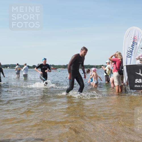22.06.2025 - Viking Triathlon KatJ http://msf.ph/oto/8106901 22.06.2025 10:37:26 Schwimmen 21, 34, 131, 141, 180, 187, 233, 253, 312, 316, 344, 370, 383, 456, 639 meine-sportfotos.de