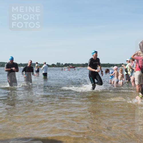 22.06.2025 - Viking Triathlon KatJ http://msf.ph/oto/8106914 22.06.2025 10:37:27 Schwimmen 21, 34, 131, 141, 163, 180, 187, 233, 253, 312, 316, 344, 370, 383, 456, 639 meine-sportfotos.de