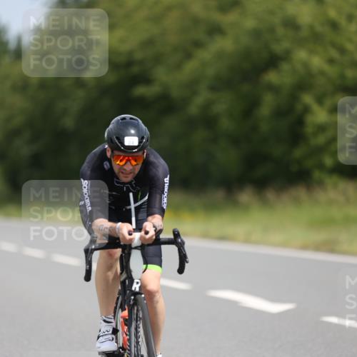 22.06.2025 - Viking Triathlon Yannick Fuchs http://msf.ph/oto/8106918 22.06.2025 12:11:42 Radfahren 13, 173, 234, 314, 340, 427, 444, 458, 604 meine-sportfotos.de