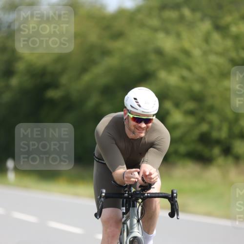 22.06.2025 - Viking Triathlon Yannick Fuchs http://msf.ph/oto/8106923 22.06.2025 11:30:58 Radfahren 44, 156, 329, 335, 358, 511, 535 meine-sportfotos.de