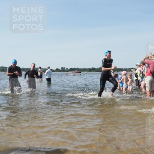 22.06.2025 - Viking Triathlon KatJ http://msf.ph/oto/8106924 22.06.2025 10:37:28 Schwimmen 21, 34, 131, 141, 163, 177, 180, 187, 233, 253, 312, 316, 344, 370, 383, 456, 639 meine-sportfotos.de