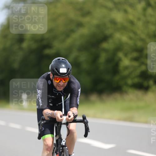 22.06.2025 - Viking Triathlon Yannick Fuchs http://msf.ph/oto/8106929 22.06.2025 12:11:43 Radfahren 13, 173, 234, 314, 340, 427, 444, 458, 604 meine-sportfotos.de