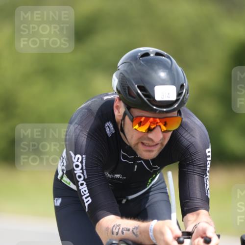 22.06.2025 - Viking Triathlon Yannick Fuchs http://msf.ph/oto/8106966 22.06.2025 12:11:43 Radfahren 13, 173, 234, 314, 340, 427, 444, 458, 604 meine-sportfotos.de