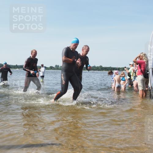 22.06.2025 - Viking Triathlon KatJ http://msf.ph/oto/8106988 22.06.2025 10:37:30 Schwimmen 21, 34, 131, 141, 163, 177, 180, 187, 233, 245, 253, 312, 316, 344, 383, 456, 614, 639 meine-sportfotos.de