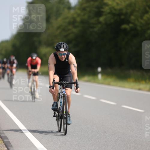 22.06.2025 - Viking Triathlon Yannick Fuchs http://msf.ph/oto/8107008 22.06.2025 11:31:01 Radfahren 44, 139, 156, 329, 335, 358, 419, 511, 535 meine-sportfotos.de