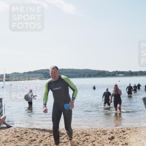 22.06.2025 - Viking Triathlon MichiJ http://msf.ph/oto/8107029 22.06.2025 10:53:09 Schwimmen 165, 319, 470, 640 meine-sportfotos.de