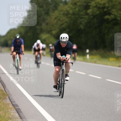 22.06.2025 - Viking Triathlon Yannick Fuchs http://msf.ph/oto/8107045 22.06.2025 12:11:53 Radfahren 110, 234, 449, 475 meine-sportfotos.de