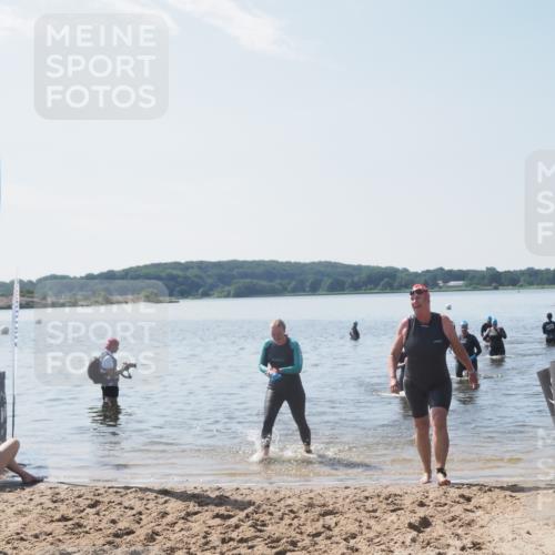 22.06.2025 - Viking Triathlon MichiJ http://msf.ph/oto/8107091 22.06.2025 10:53:14 Schwimmen 165, 201, 319, 470, 640 meine-sportfotos.de