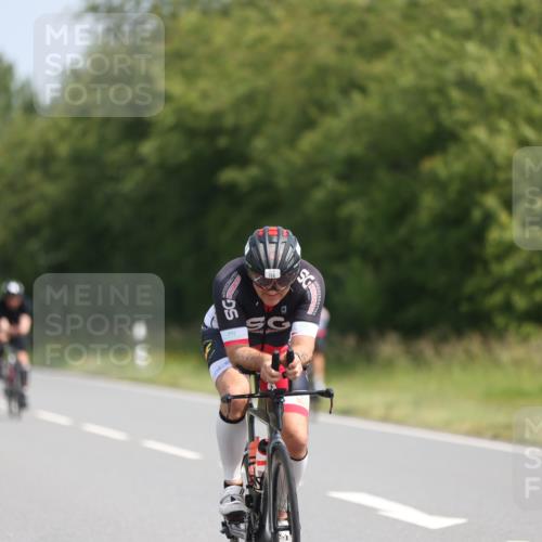 22.06.2025 - Viking Triathlon Yannick Fuchs http://msf.ph/oto/8107131 22.06.2025 11:31:05 Radfahren 44, 139, 156, 358, 419, 535 meine-sportfotos.de