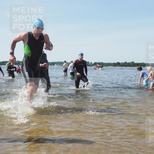 22.06.2025 - Viking Triathlon KatJ http://msf.ph/oto/8107134 22.06.2025 10:37:33 Schwimmen 21, 34, 131, 141, 163, 177, 180, 187, 245, 253, 312, 316, 344, 456, 506, 614, 639 meine-sportfotos.de