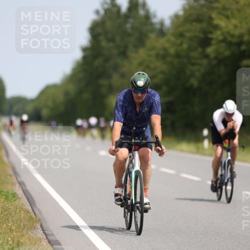 22.06.2025 - Viking Triathlon Yannick Fuchs http://msf.ph/oto/8107135 22.06.2025 12:11:56 Radfahren 110, 266, 449, 475 meine-sportfotos.de