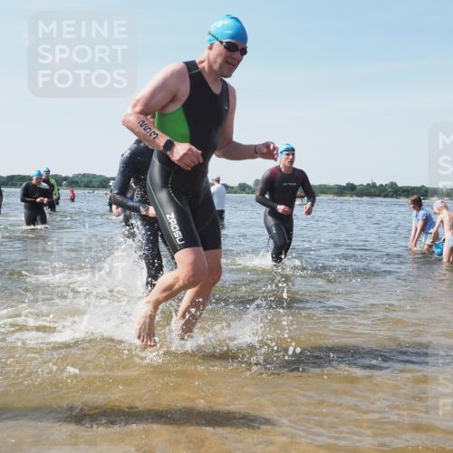 22.06.2025 - Viking Triathlon KatJ http://msf.ph/oto/8107139 22.06.2025 10:37:34 Schwimmen 21, 34, 131, 141, 163, 177, 180, 187, 245, 253, 312, 316, 344, 456, 506, 614, 639, 645 meine-sportfotos.de