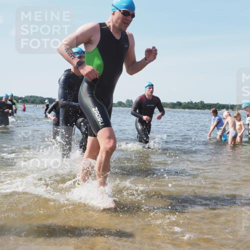 22.06.2025 - Viking Triathlon KatJ http://msf.ph/oto/8107148 22.06.2025 10:37:34 Schwimmen 21, 34, 131, 141, 163, 177, 180, 187, 245, 253, 312, 316, 344, 456, 506, 614, 639, 645 meine-sportfotos.de