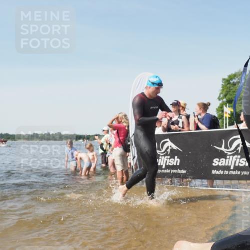 22.06.2025 - Viking Triathlon KatJ http://msf.ph/oto/8107177 22.06.2025 10:37:36 Schwimmen 21, 131, 141, 163, 177, 180, 187, 245, 253, 316, 411, 456, 506, 614, 639, 645 meine-sportfotos.de