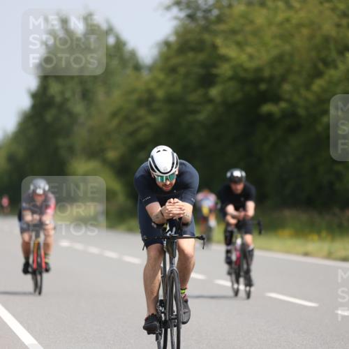 22.06.2025 - Viking Triathlon Yannick Fuchs http://msf.ph/oto/8107189 22.06.2025 11:31:07 Radfahren 44, 139, 156, 358, 419 meine-sportfotos.de