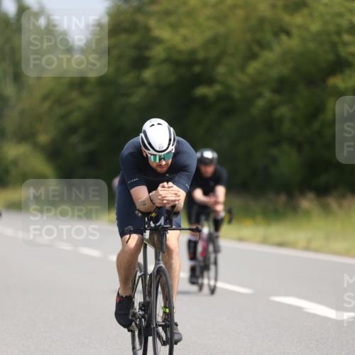 22.06.2025 - Viking Triathlon Yannick Fuchs http://msf.ph/oto/8107211 22.06.2025 11:31:08 Radfahren 44, 139, 156, 358, 419, 538 meine-sportfotos.de