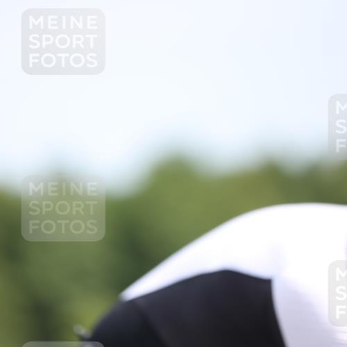 22.06.2025 - Viking Triathlon Yannick Fuchs http://msf.ph/oto/8107217 22.06.2025 12:11:59 Radfahren 110, 266, 403, 449 meine-sportfotos.de