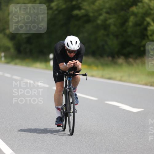 22.06.2025 - Viking Triathlon Yannick Fuchs http://msf.ph/oto/8107226 22.06.2025 12:12:05 Radfahren 266, 403 meine-sportfotos.de