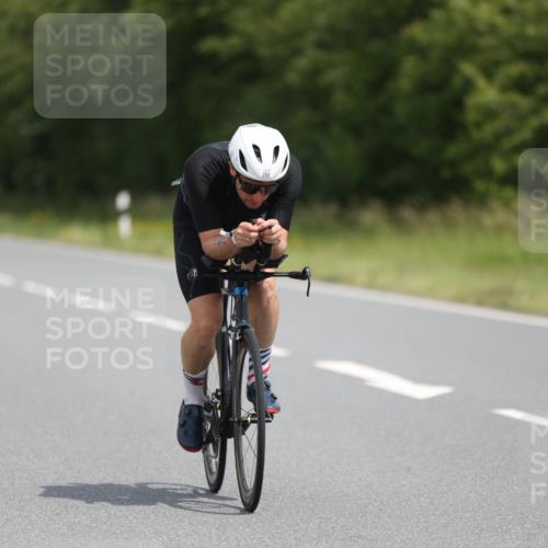 22.06.2025 - Viking Triathlon Yannick Fuchs http://msf.ph/oto/8107239 22.06.2025 12:12:05 Radfahren 266, 403 meine-sportfotos.de