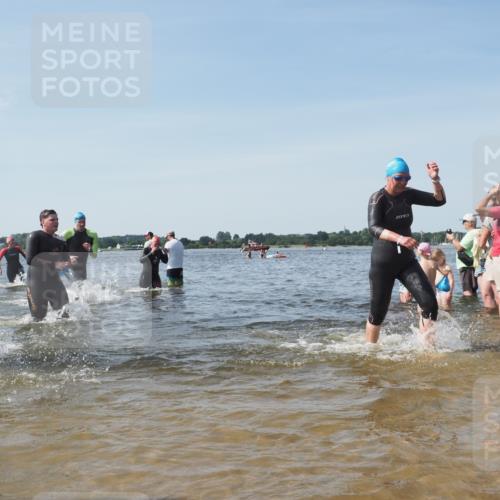 22.06.2025 - Viking Triathlon KatJ http://msf.ph/oto/8107265 22.06.2025 10:37:37 Schwimmen 21, 131, 141, 163, 177, 180, 187, 245, 253, 316, 411, 433, 456, 506, 614, 619, 639, 645 meine-sportfotos.de