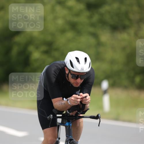 22.06.2025 - Viking Triathlon Yannick Fuchs http://msf.ph/oto/8107271 22.06.2025 12:12:05 Radfahren 266, 403 meine-sportfotos.de