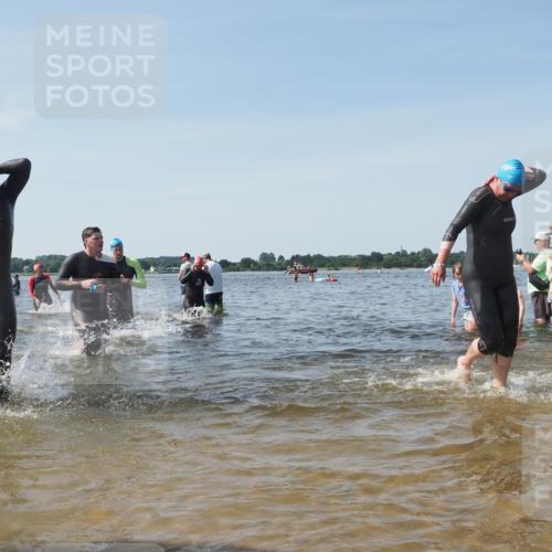 22.06.2025 - Viking Triathlon KatJ http://msf.ph/oto/8107285 22.06.2025 10:37:38 Schwimmen 21, 131, 141, 163, 177, 180, 187, 245, 396, 411, 433, 456, 506, 614, 619, 639, 645 meine-sportfotos.de