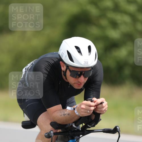 22.06.2025 - Viking Triathlon Yannick Fuchs http://msf.ph/oto/8107289 22.06.2025 12:12:06 Radfahren 266, 303, 403 meine-sportfotos.de