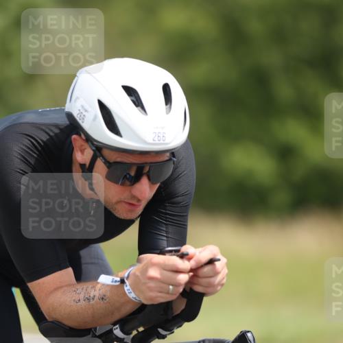 22.06.2025 - Viking Triathlon Yannick Fuchs http://msf.ph/oto/8107297 22.06.2025 12:12:06 Radfahren 266, 303, 403 meine-sportfotos.de