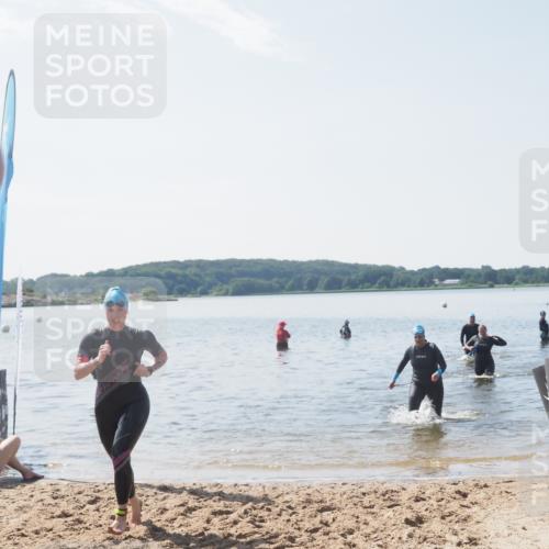 22.06.2025 - Viking Triathlon MichiJ http://msf.ph/oto/8107337 22.06.2025 10:53:21 Schwimmen 165, 201, 241, 319 meine-sportfotos.de
