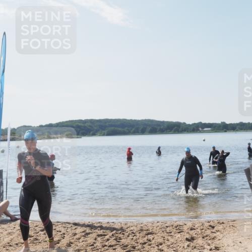 22.06.2025 - Viking Triathlon MichiJ http://msf.ph/oto/8107351 22.06.2025 10:53:22 Schwimmen 165, 201, 241, 319 meine-sportfotos.de