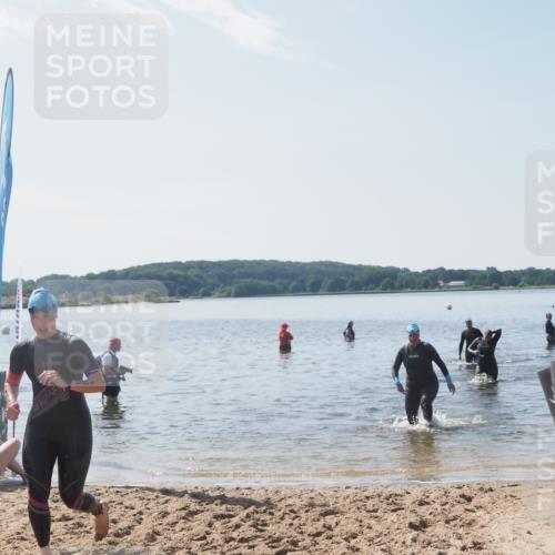 22.06.2025 - Viking Triathlon MichiJ http://msf.ph/oto/8107364 22.06.2025 10:53:22 Schwimmen 165, 201, 241, 319 meine-sportfotos.de
