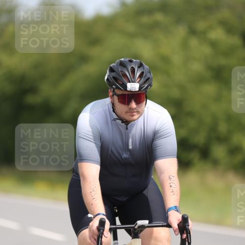 22.06.2025 - Viking Triathlon Yannick Fuchs http://msf.ph/oto/8107423 22.06.2025 12:12:16 Radfahren 303 meine-sportfotos.de