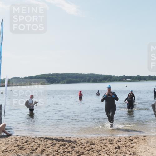 22.06.2025 - Viking Triathlon MichiJ http://msf.ph/oto/8107426 22.06.2025 10:53:24 Schwimmen 201, 241, 319 meine-sportfotos.de