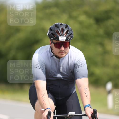 22.06.2025 - Viking Triathlon Yannick Fuchs http://msf.ph/oto/8107431 22.06.2025 12:12:16 Radfahren 303 meine-sportfotos.de