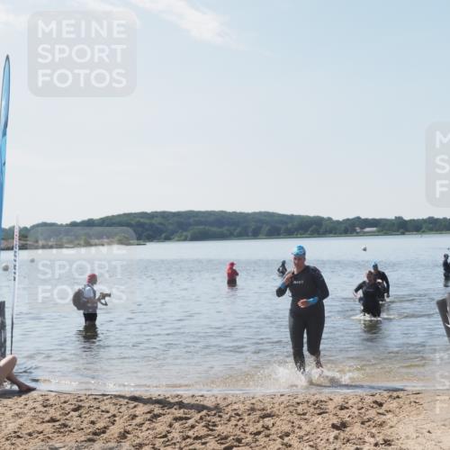 22.06.2025 - Viking Triathlon MichiJ http://msf.ph/oto/8107456 22.06.2025 10:53:24 Schwimmen 201, 241, 319 meine-sportfotos.de