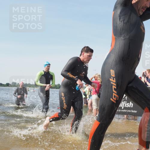 22.06.2025 - Viking Triathlon KatJ http://msf.ph/oto/8107459 22.06.2025 10:37:41 Schwimmen 21, 141, 163, 177, 187, 245, 396, 411, 433, 456, 506, 614, 619, 639, 645 meine-sportfotos.de