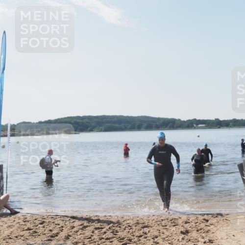 22.06.2025 - Viking Triathlon MichiJ http://msf.ph/oto/8107482 22.06.2025 10:53:24 Schwimmen 201, 241, 319 meine-sportfotos.de