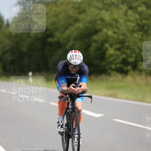 22.06.2025 - Viking Triathlon Yannick Fuchs http://msf.ph/oto/8107546 22.06.2025 12:12:34 Radfahren 61, 394, 397, 477 meine-sportfotos.de