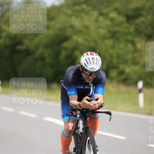 22.06.2025 - Viking Triathlon Yannick Fuchs http://msf.ph/oto/8107574 22.06.2025 12:12:35 Radfahren 61, 394, 397, 477 meine-sportfotos.de