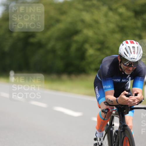 22.06.2025 - Viking Triathlon Yannick Fuchs http://msf.ph/oto/8107588 22.06.2025 12:12:35 Radfahren 61, 394, 397, 477 meine-sportfotos.de