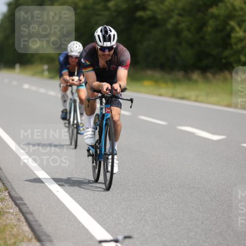 22.06.2025 - Viking Triathlon Yannick Fuchs http://msf.ph/oto/8107597 22.06.2025 12:12:35 Radfahren 61, 394, 397, 477 meine-sportfotos.de