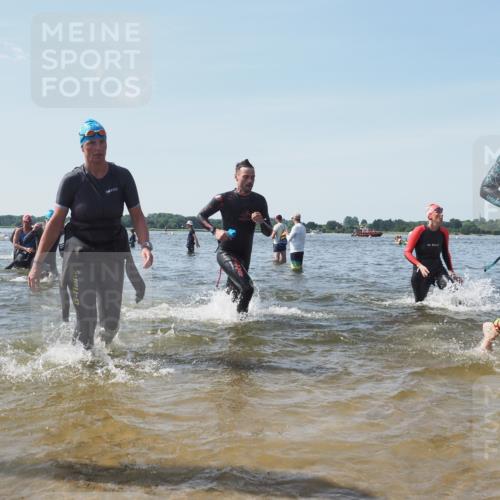22.06.2025 - Viking Triathlon KatJ http://msf.ph/oto/8107651 22.06.2025 10:37:45 Schwimmen 141, 163, 177, 245, 335, 396, 411, 433, 506, 614, 619, 639, 645 meine-sportfotos.de