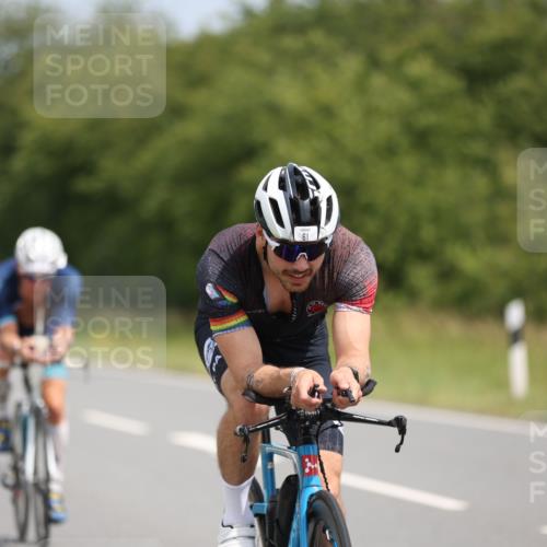 22.06.2025 - Viking Triathlon Yannick Fuchs http://msf.ph/oto/8107654 22.06.2025 12:12:36 Radfahren 61, 394, 397, 477 meine-sportfotos.de