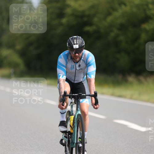 22.06.2025 - Viking Triathlon Yannick Fuchs http://msf.ph/oto/8107666 22.06.2025 11:31:30 Radfahren 54, 188, 245, 361, 440 meine-sportfotos.de
