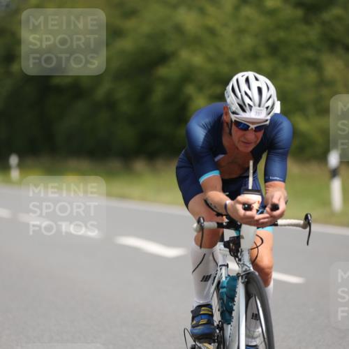22.06.2025 - Viking Triathlon Yannick Fuchs http://msf.ph/oto/8107698 22.06.2025 12:12:37 Radfahren 61, 394, 397, 477 meine-sportfotos.de